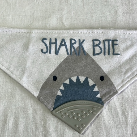 Teething bandanna bibs - Picture 4 of 5